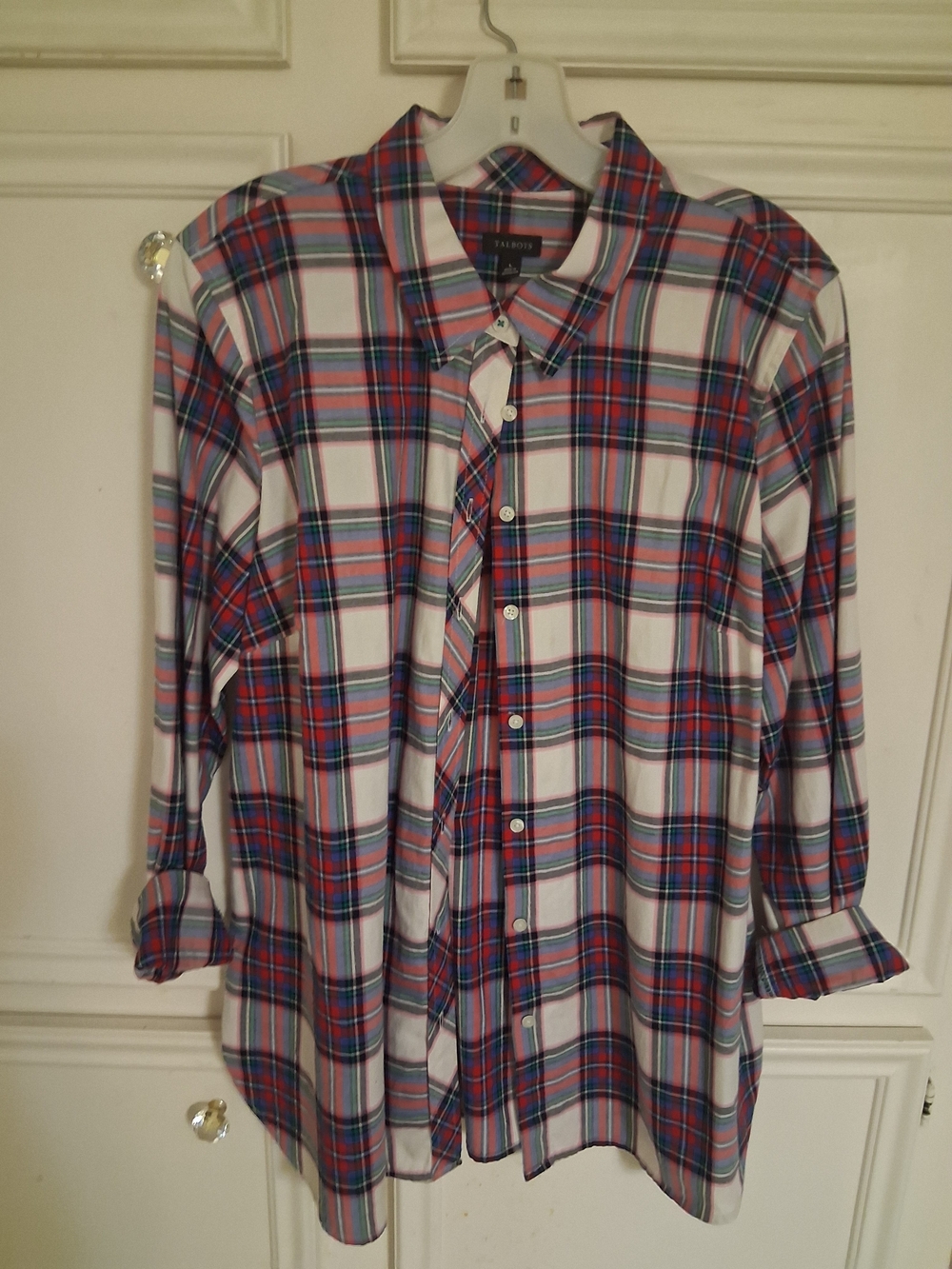 Classic Womans Plaid Button-Up Shirt in White and Navy